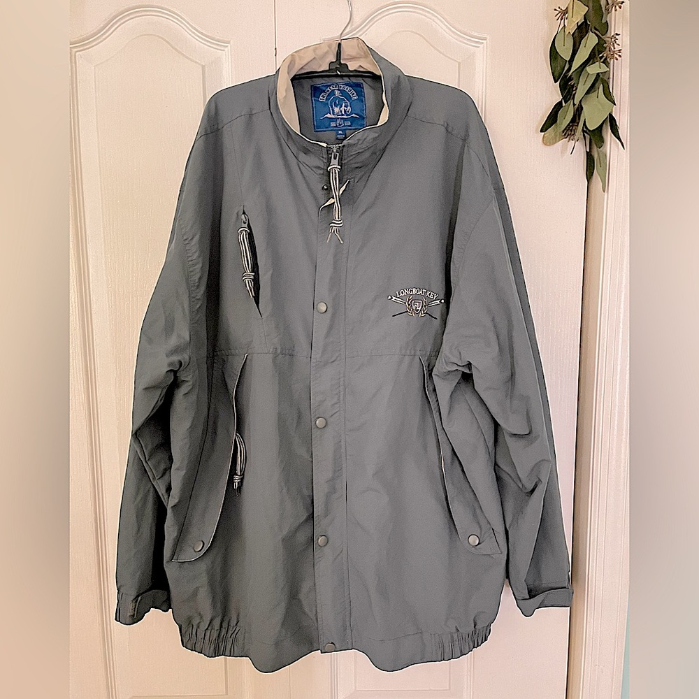 Men's Casual Gray Zip Up Long Sleeve Windbreaker Lightweight Spring Rain Jacket